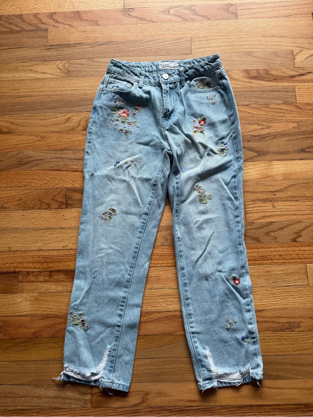 Floral Embroidered Women’s Jeans Size 3/25
